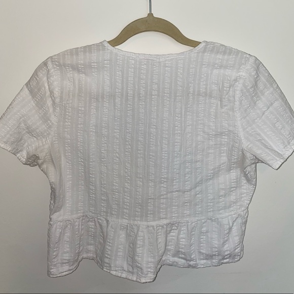 Tie Front Cropped Blouse - Picture 4 of 6